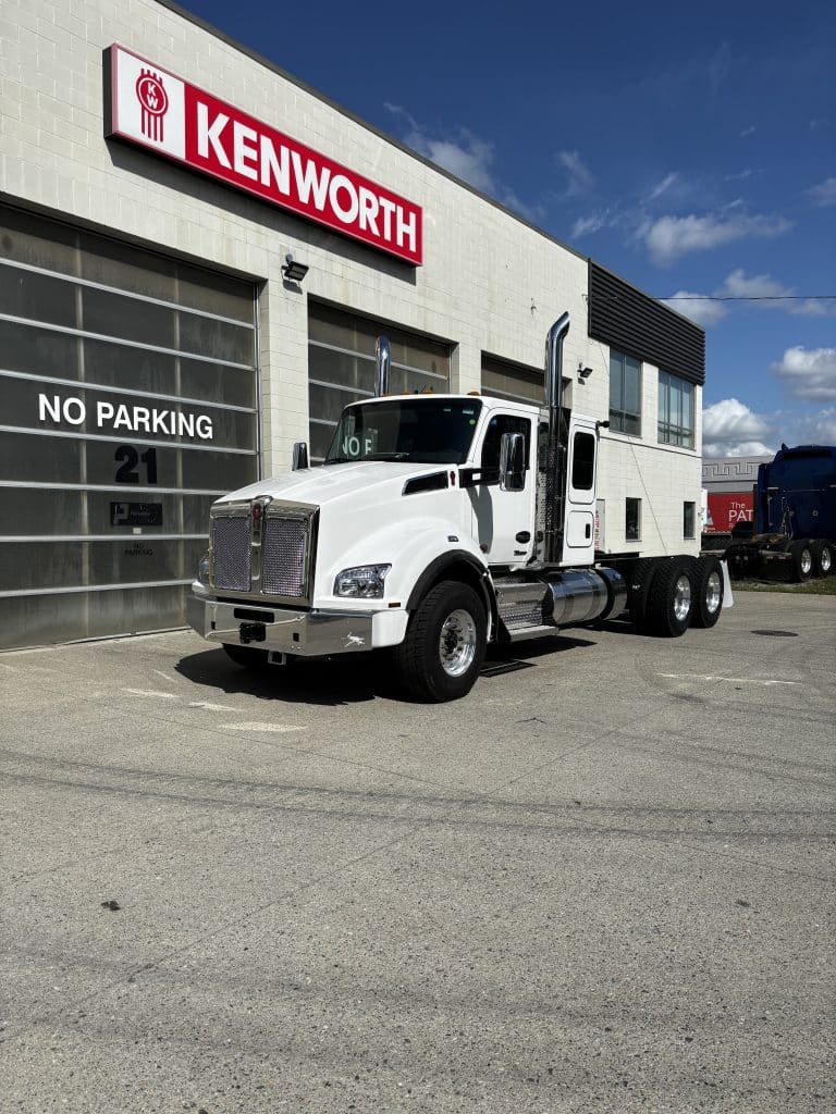 2026 Kenworth T880 Tandem