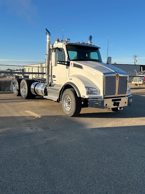 Kenworth T880