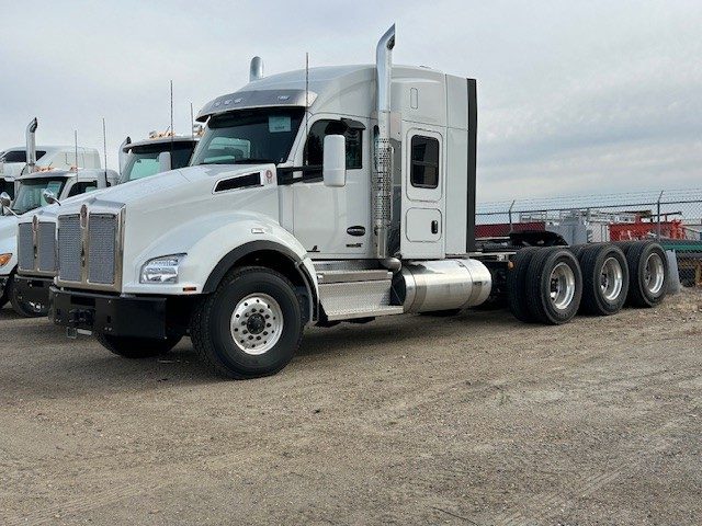 Kenworth T880