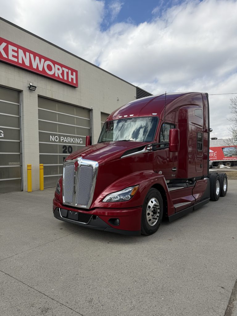 Red Kenworth T680
