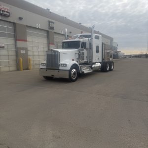 2027 Kenworth W900L