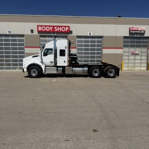 Kenworth T880 with Winch for sale