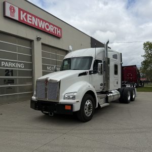 Kenworth T880 for sale in Calgary