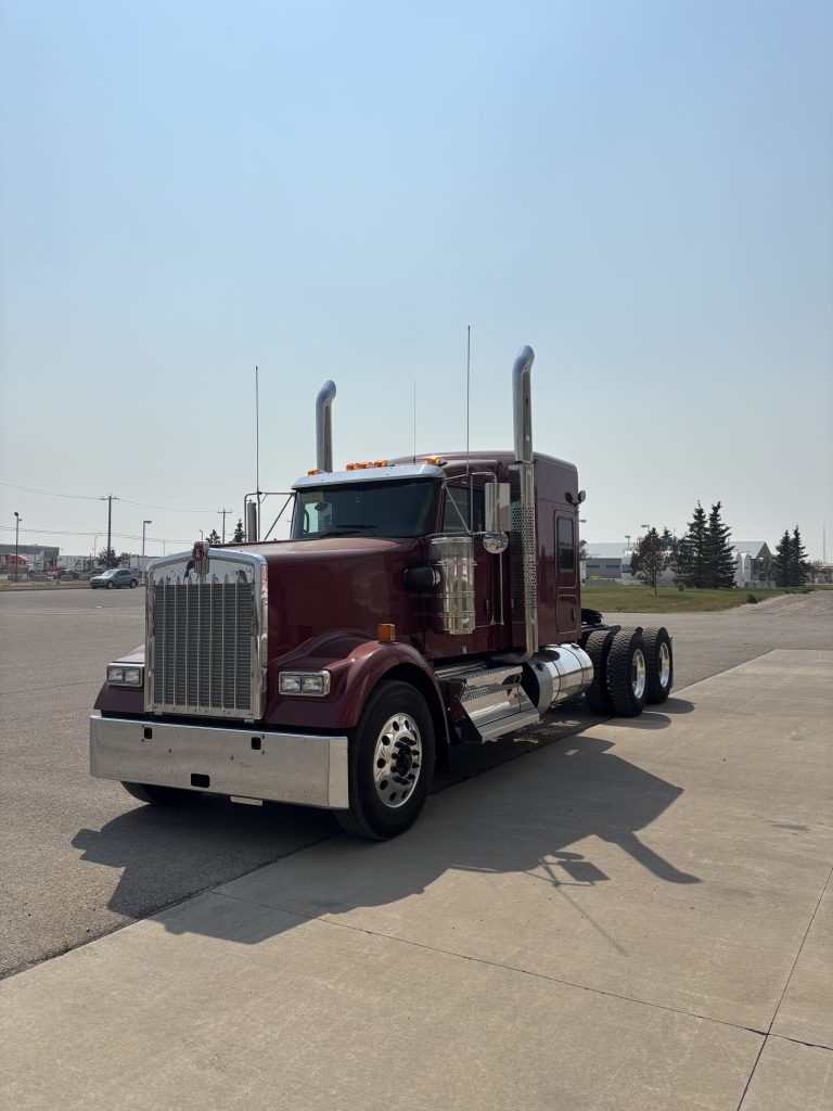 Red 2027 Kenworth W900 for sale in Alberta